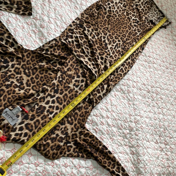 Joseph ribkoff, leopard print, body con asymmetric dress - Picture 8 of 8